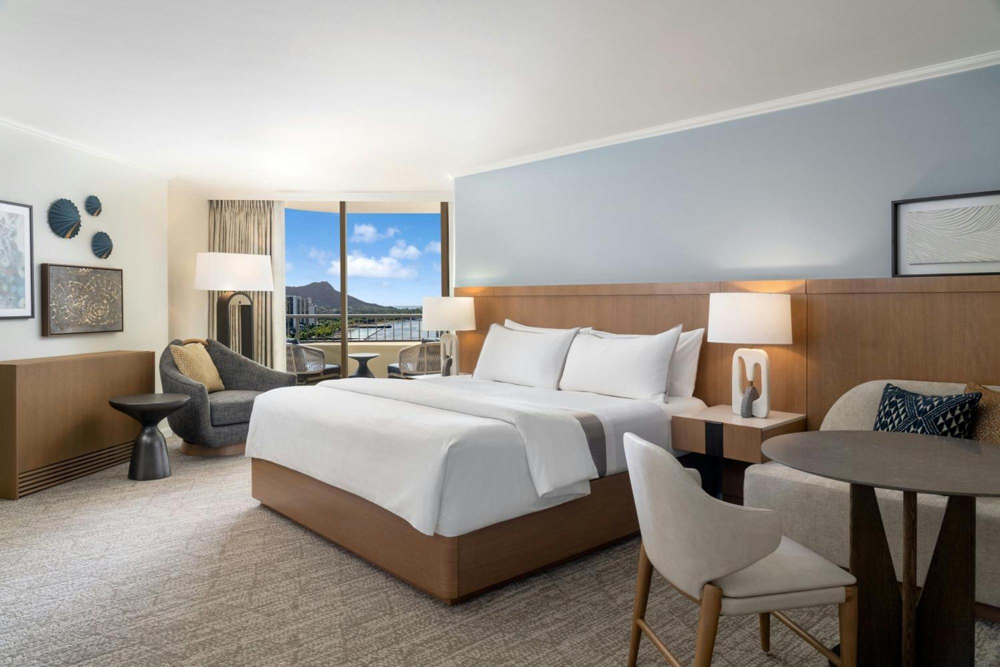 Moana Surfrider, A Westin & Spa, Waikiki Resort 4*